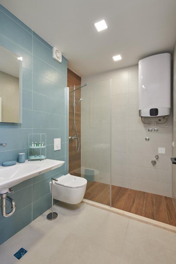קאבטאט Tiffany Apartments מראה חיצוני תמונה