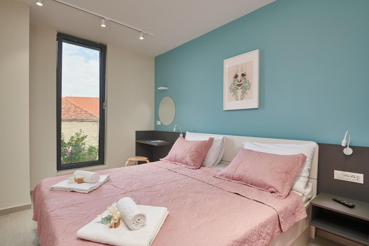 קאבטאט Tiffany Apartments מראה חיצוני תמונה