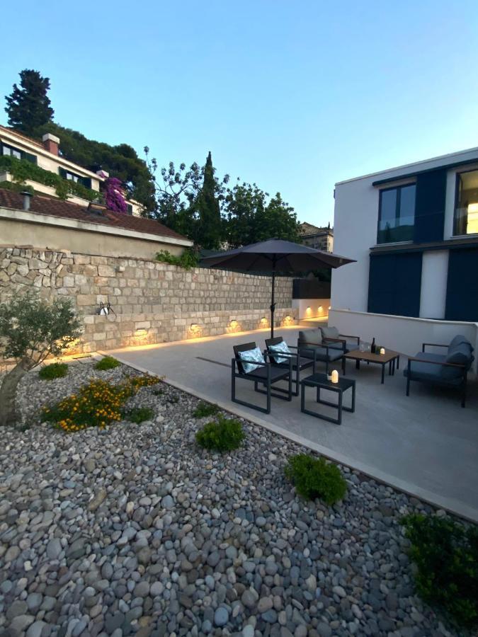 קאבטאט Tiffany Apartments מראה חיצוני תמונה
