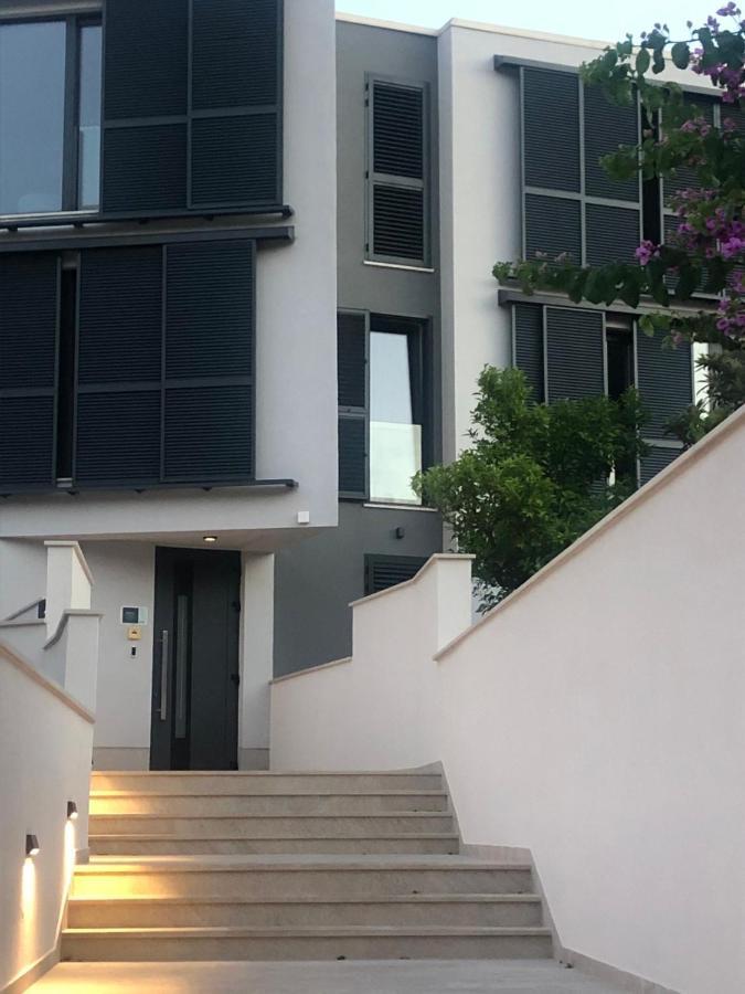 קאבטאט Tiffany Apartments מראה חיצוני תמונה